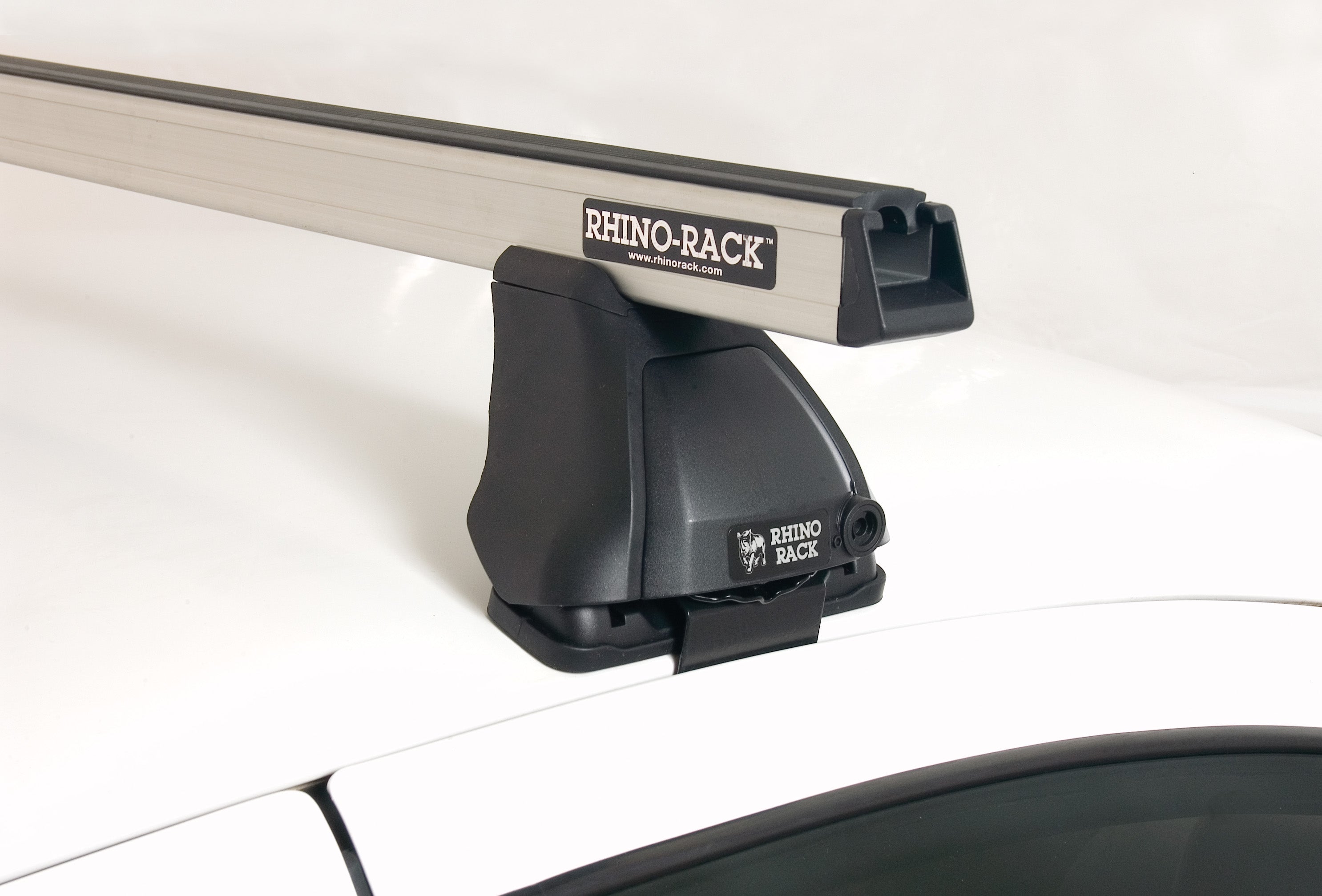 Rhino Rack HD 2500 System Roof Rack Centre